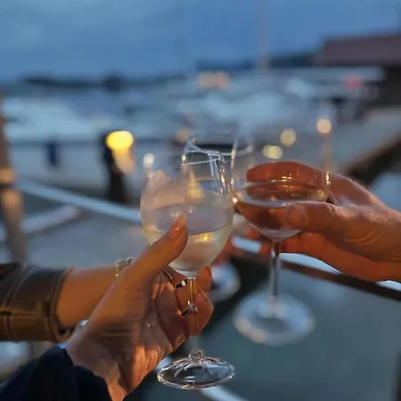 公寓 Na Wodzie - Houseboat -sauna, Taras Na Dachu, Dwie Sypialnie Mikołajki